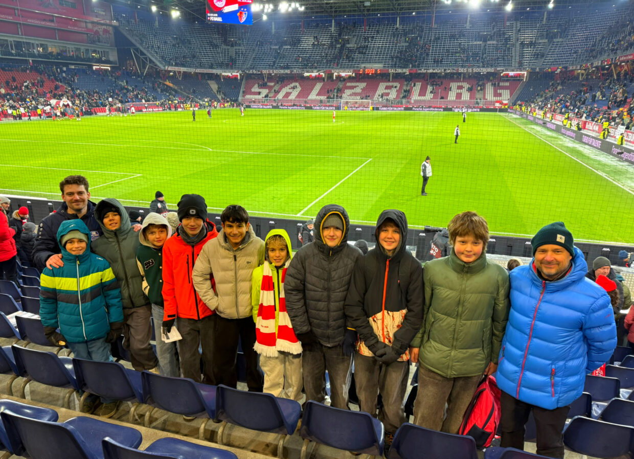 7947F2F9-038B-4E49-8FF4-80266A2D21A8