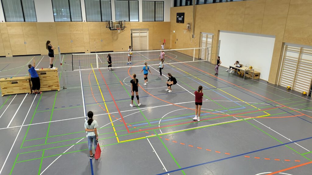 Volleyball Kinder ASV Grassau beim Jugendschiedsrichterlehrgang